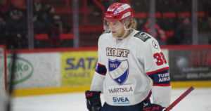 Mika Myllylän poika debytoi jääkiekon SM-liigassa – Ilves hurjassa liidossa