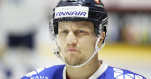 Teemu Pulkkinen sai jatkaa KHL:ssä – palkkataso romahti