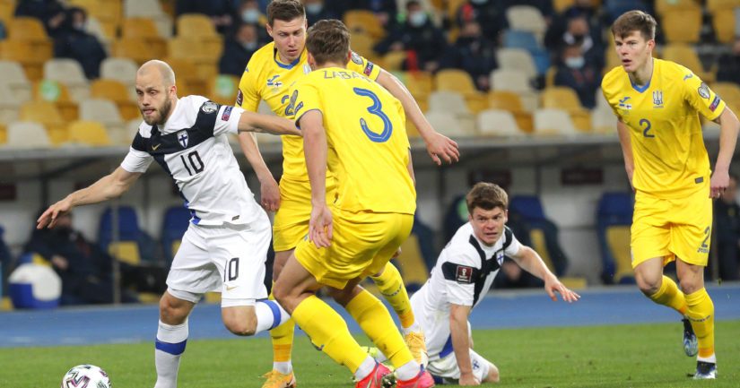 Teemu Pukki teki Suomen tasoitusmaalin 1-1 päättyneessä MM-karsintaottelussa Ukrainaa vastaan