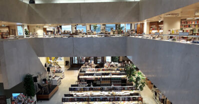 Adlibris ostaa Akateemisen Kirjakaupan – molemmat yhtiöt kuuluvat Bonnier-konserniin