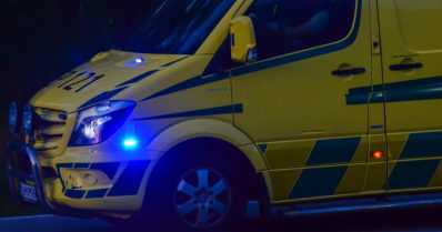 Pakettiauto lähti bussipysäkiltä liikenteeseen – törmäsi takaa tulleeseen kuorma-autoon kuolonkolarissa