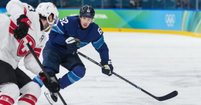 Leijonat voitti huikean trillerin jatkoajalla – Suomi pelaa olympiamitalista!