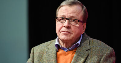 Arvi Lind on poissa – ura Yleisradion uutistoimittajana kesti lähes 40 vuotta
