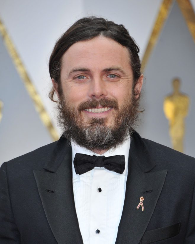 Parhaan miespääosan Oscar luovutettiin syrjäänvetäytyvän talonmiehen roolia elokuvassa esittäneelle Casey Affleckille.