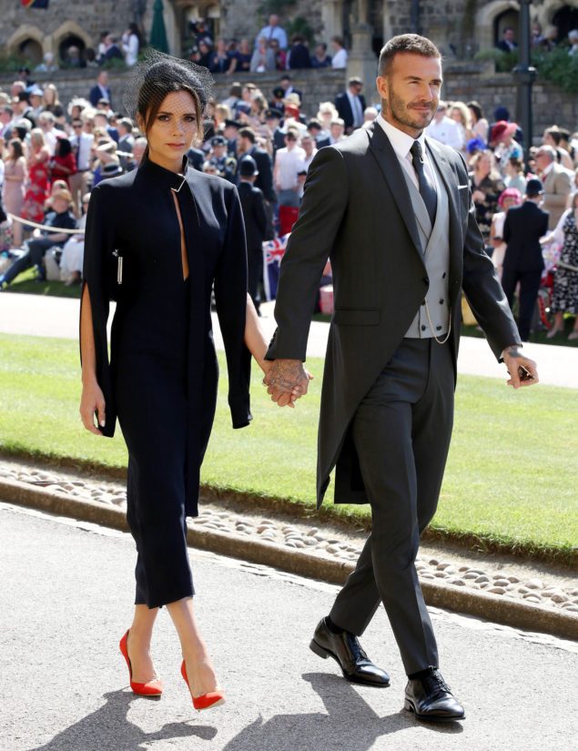 Laulajana uraansa tehnyt Victoria sekä jalkapalloilijana tunnettu David Beckham kuuluivat myös kutsuvieraisiin.