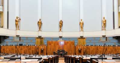 Pirullinen perustuslaki – sen tarkoitus on hallita hallitsijoita