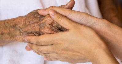 Palvelukodin iäkäs naisasukas löydettiin kuolleena – poliisi tutkii toisen asukkaan osallisuutta