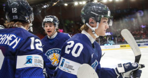 Nuoret Leijonat pesi kasvojaan – Ruotsi kaatui rankkareilla