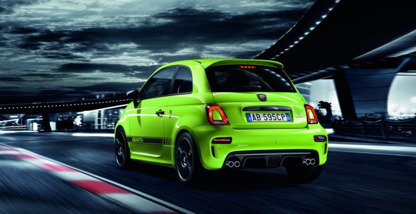 Malleista 595 Competizione kiihtyy nollasta sataan vain 6,7 sekunnissa.