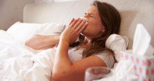 Influenssakausi alkoi poikkeuksellisen varhain – viruksille on ominaista nopea muuntuminen