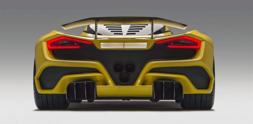 Vmax-moodin avulla Venom F5:n takaspoileri laskeutuu alemmas ja siiven yläpuolella olevat ilma-aukot sulkeutuvat aerodynamiikan kohentamiseksi.