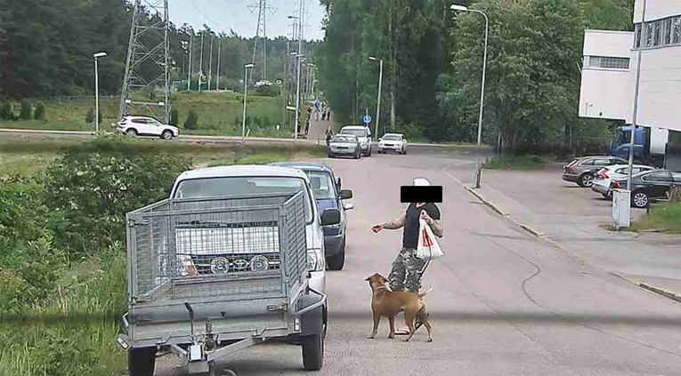 Epäilty toimittamassa huume-erää, josta ohjeistettiin kotietsinnässä löytyneillä paperilapuilla.