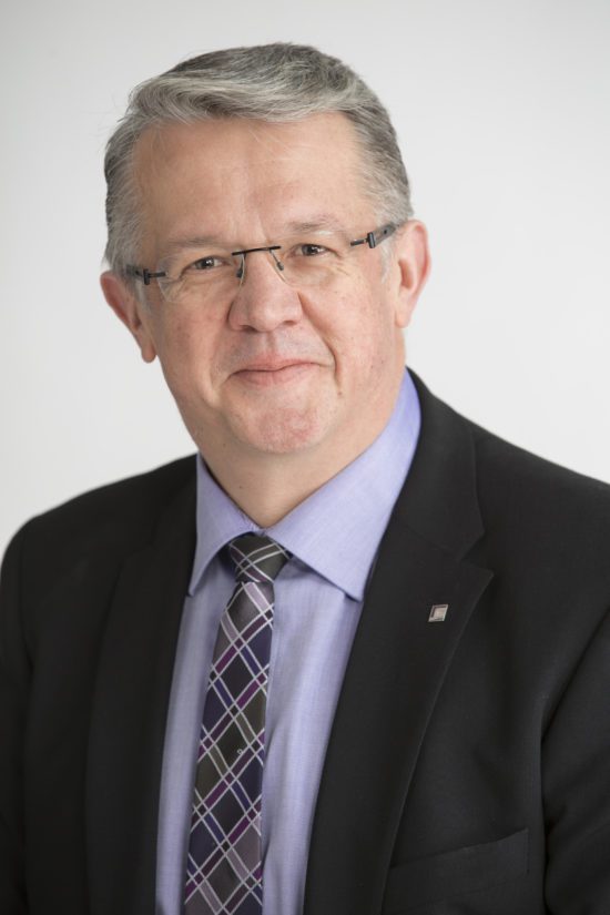 – Yhteiskuntana me kannamme vastuun siitä, mitä teille on tapahtunut, ministeri Juha Rehula tunnusti.
