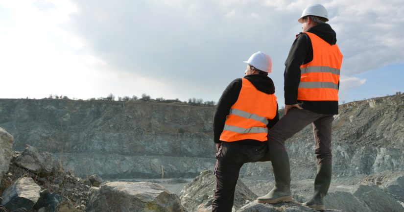 Kolumnistimme uumoilee, että korvaukset maa- ja vesialueiden omistajille sekä elinkeinonharjoittajille pysynevät yhtä pieninä kuin tähänkin asti.