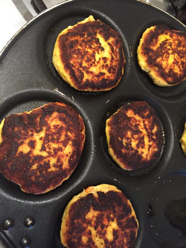 Pihveille paistetaan nätti rusehtava pinta.