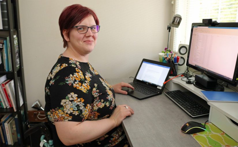 Krista sanoo saavuttaneensa suurimmat elämänhaaveet, kuten kodin, perheen, lapset ja mielekkään työn. – Vain armeija jäi käymättä, Krista hymähtää.