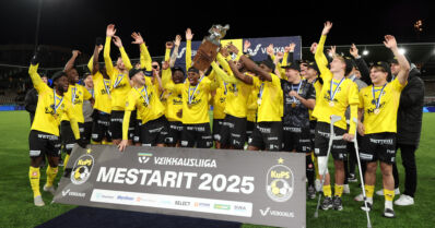 Veikkausliigakausi päättyi KuPS:n mestaruusjuhliin – FC Inter nousi lopussa hopealle