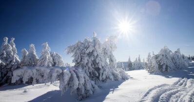 Vuosi vaihtuu kipakassa pakkasessa – sää on laajalti aurinkoinen ja poutainen