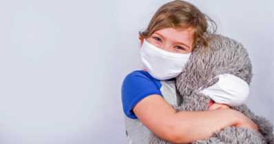 Uusia ohjeita lapsen viennistä koronavirustestiin – ”Testeissä vaalittava lapsiystävällisyyttä”