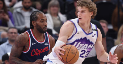 Lauri Markkasen NBA-kausi alkoi yllätysvoitolla – Utah Jazz kaatoi tähtisikermän