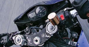 Moottoripyörä määrättiin menetetyksi valtiolle – ehdotonta vankeutta liikennerikoksista