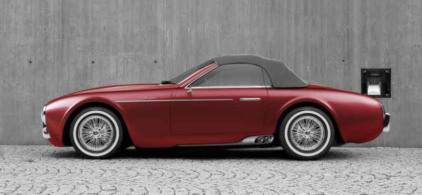 Tuulilasinkarmi ja kiinni oleva kangaskatto ovat ilmiselvää lainaa ensimmäisen sukupolven BMW Z4:stä.