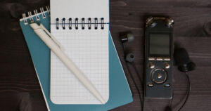 Kuluttajat luottavat edelleen uutismediaan – eniten epäluottamusta on viisikymppisten joukossa