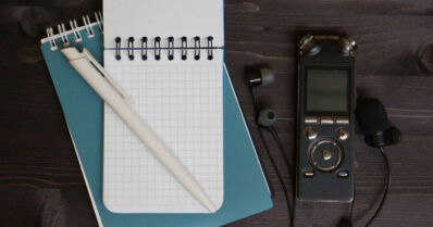 Kuluttajat luottavat edelleen uutismediaan – eniten epäluottamusta on viisikymppisten joukossa