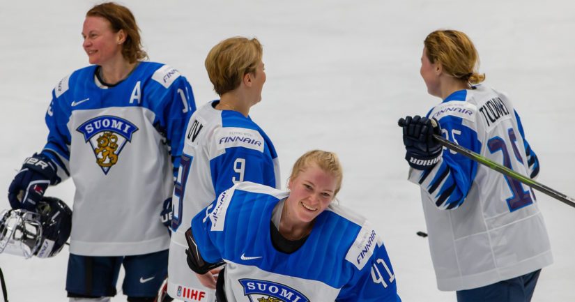Naisten jääkiekon MM-turnaus jäi koronaviruspandemian takia 2020 pelaamatta.