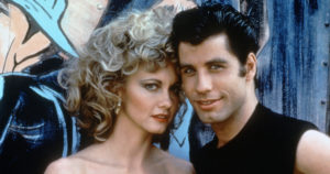 Grease-musikaalin tähti on poissa – näyttelijä ja laulaja Olivia Newton-John menehtyi kotonaan