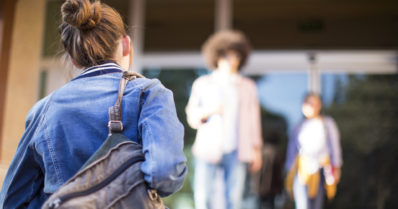 Yllättävä tutkimus – ilmansaasteet heikentävät suoriutumista ylioppilaskokeissa