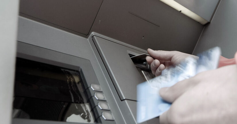 Tilitiedot kaapattiin Alankomaihin – rikoksella hankittua rahaa alkoi tulla pankkitilille