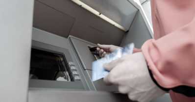 Rahansieppaaja iski pankkiautomaatilla – tekijä napattiin kiinni tuntomerkkien avulla