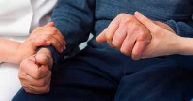 Skottihiiri ja suomalainen potilas paljastivat – aikaisen Parkinsonin taudin taustalla piilee geenivirhe