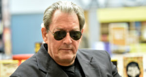 Paul Auster on kuollut – presidentti haastatteli suosikkikirjailijaa Suomessa