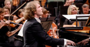 Piotr Pawlak voitti Maj Lind -pianokilpailun – pääpalkinto 30 000 euroa