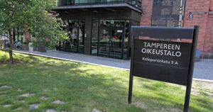 Mies tuhosi polttamalla autoja – ”Suunniteltujen tekojen motiivina oli kosto”