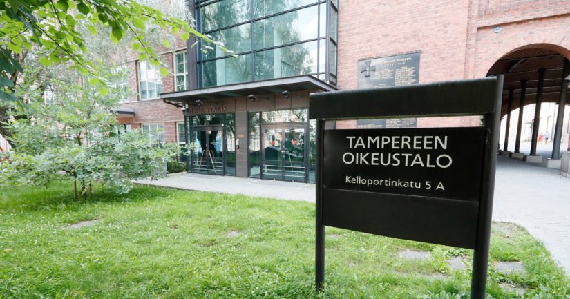 Uppoavan talon tapaus oikeudessa – neljä perhettä menetti kotinsa