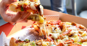Mies piti tilaamaansa pizzaa huonona – uhkasi aseella ravintolan henkilökuntaa