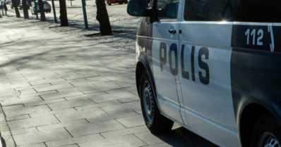 Poliisi tutkii jalankulkijan tahallista yliajoa – ”Epäilty vain kiihdytti vauhtia”