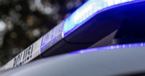 Rattijuoppo törmäsi poliisiautoon – pakeni sen jälkeen paikalta