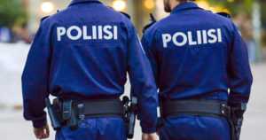 Poliisi keskeytti välienselvittelyn kahteen otteeseen – paikalla arviolta kaksisataa nuorta