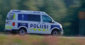 Poliisi etsii murhasta epäiltyä Tampereella – verisen miehen tuntomerkit julkaistiin