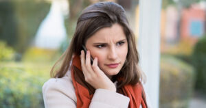 Huijauspuhelut muuttivat puhelimen käytön – yli 40 prosenttia vastaa aiempaa harvemmin vieraisiin numeroihin