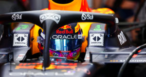 Max Verstappen juhli taas – Valtteri Bottaksella karmaiseva kisa