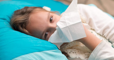 Alle 12-vuotiaat sairastavat koronan yleensä lievänä tai oireettomana – vaikeita tautitapauksia hyvin vähän