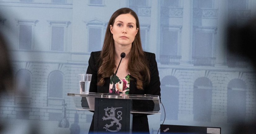 Pääministeri Sanna Marinin johdolla esiteltiin kokonaisuutta, jonka tarkoitus on turvata työpaikkoja sekä helpottaa yritysten taloustilannetta.