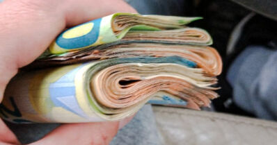 Maastokätköissä oli useita kiloja alfa-PVP:tä – poliisi otti kiinni huumeita etsimään tulleen henkilön