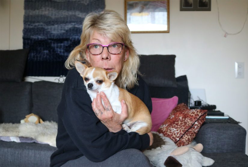 Maatilalla sattuneen vahingon seurauksena Sinikka on tällä hetkellä työkyvyttömyyseläkkeellä. – Navettatyöt ovat enää vain mukavissa muistoissa, mutta muuten rummutan edelleen maatalouden puolesta. Sen paloa ei sairaudetkaan pysty sammuttamaan