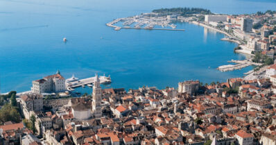 Suomalaismies virtsasi kadulle Kroatiassa – näin kävi käräjillä yritykselle lahjoa poliisit